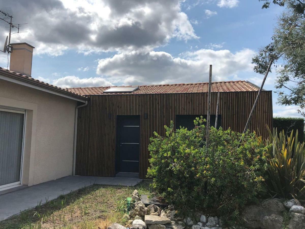 t2 indépendant dans maison avec piscine proche bordeaux Eysines Exterior foto
